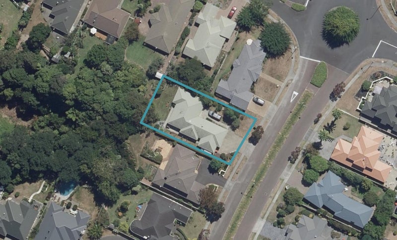 13 Huntington Drive, Huntington, Hamilton - Carousel 1