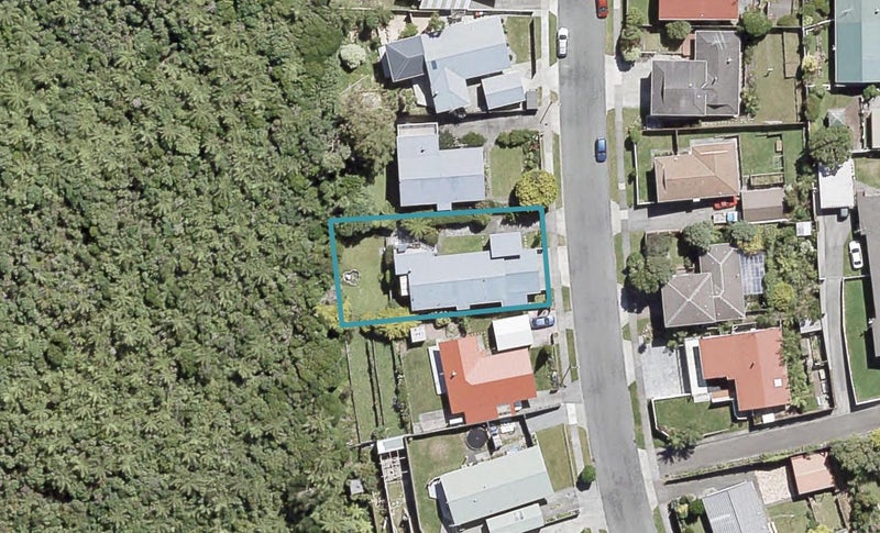 39 Mossburn Grove, Kelson, Lower Hutt - Carousel 1