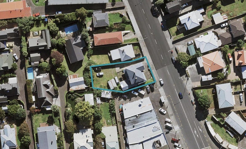 877 Manukau Road, Royal Oak, Auckland - Carousel 1