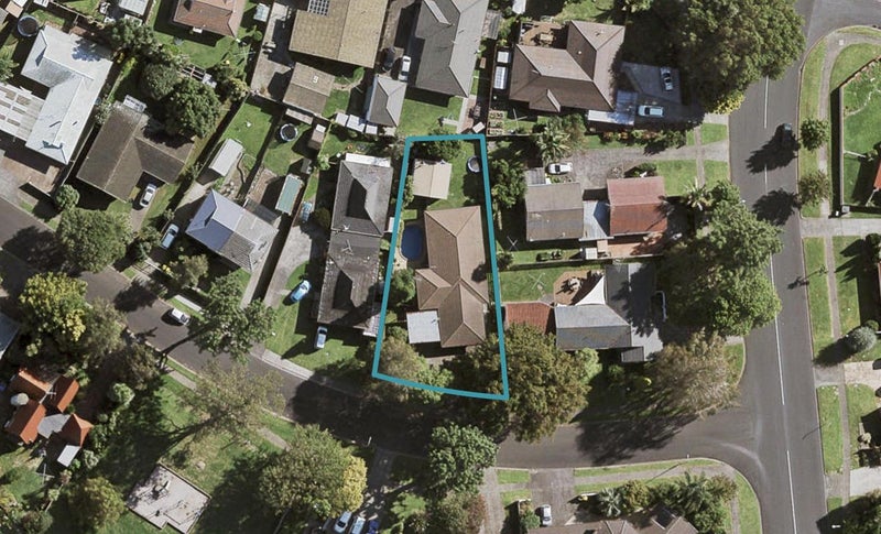 3 Balgowan Terrace, Conifer Grove, Takanini - Carousel 1