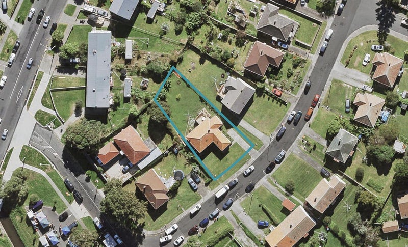 17 Elphinstone Avenue, Wesley, Auckland - Carousel 1
