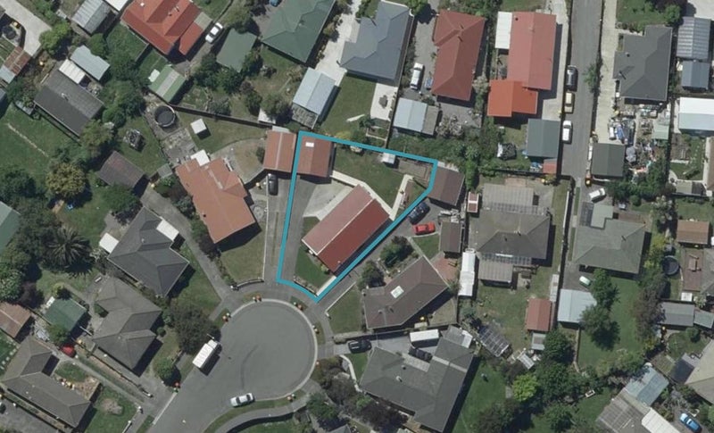 18 Logie Place, Bromley, Christchurch - Carousel 1