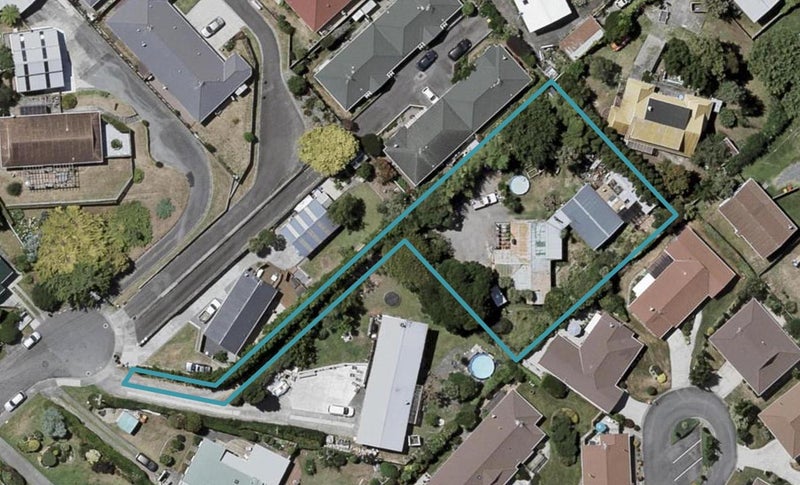 28 Hurley Road, Paraparaumu Beach, Paraparaumu - Carousel 1