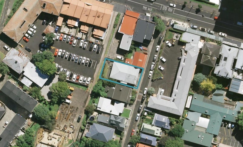 70 Seafield View Road, Grafton, Auckland - Carousel 1