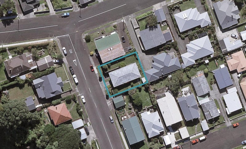 3 Dartmoor Avenue, Westown, New Plymouth - Carousel 1