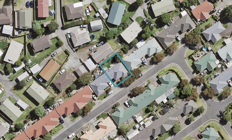 18 Dunbarton Drive, Ranui, Auckland - Carousel 1