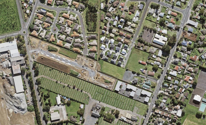 6/32 Tapuwae Way, Māngere Bridge, Auckland - Carousel 1
