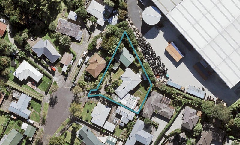 7 Tilbury Place, Avondale, Auckland - Carousel 1