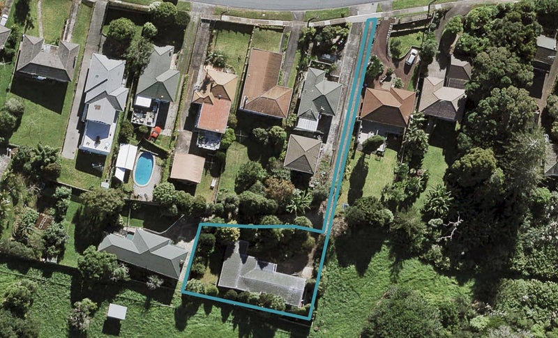33A Herd Road, Hillsborough, Auckland - Carousel 1