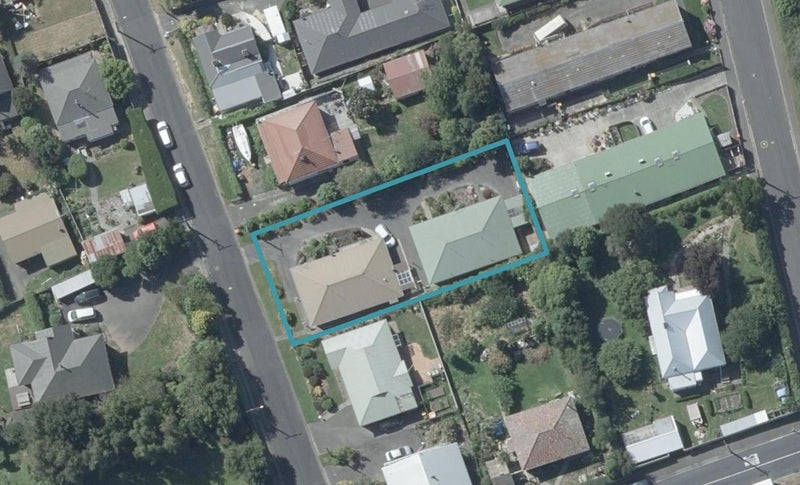 2/6 Benfell Street, Green Island, Dunedin - Carousel 1
