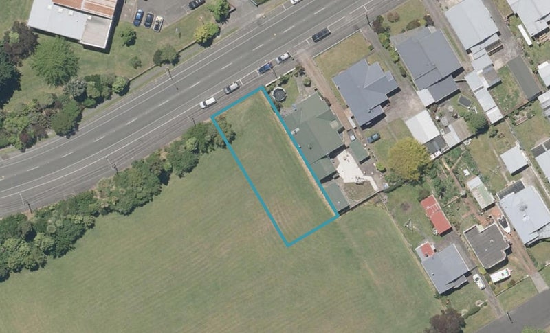 20 Jones Street, WHANGANUI EAST, WHANGANUI - Carousel 1