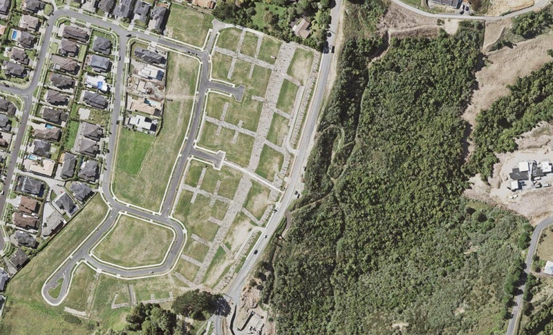 202 Point View Drive, East Tamaki Heights, Auckland - Carousel 1