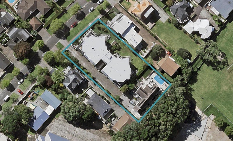 4/10 Sudeley Street, Orakei, Auckland - Carousel 1