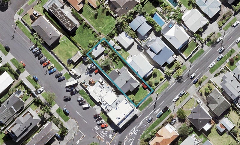 125 West End Road, Westmere, Auckland - Carousel 1