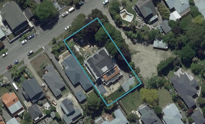16 Chapter Street, St Albans, Christchurch - Carousel 1