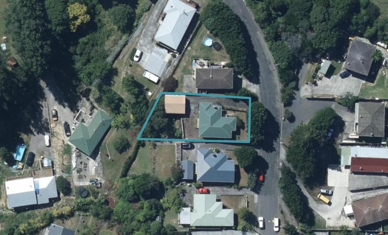 82 Arawhata Street, Ranui, Porirua - Carousel 1