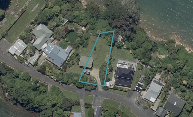 11B Virginia Avenue, Broad Bay, Dunedin - Carousel 1