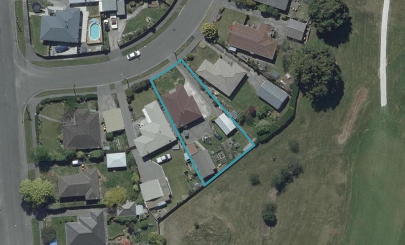6 Trina Place, Shirley, Christchurch - Carousel 1