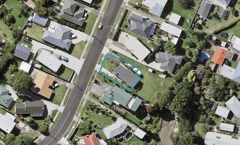 96 Tiraumea Drive, Pakuranga, Auckland - Carousel 1