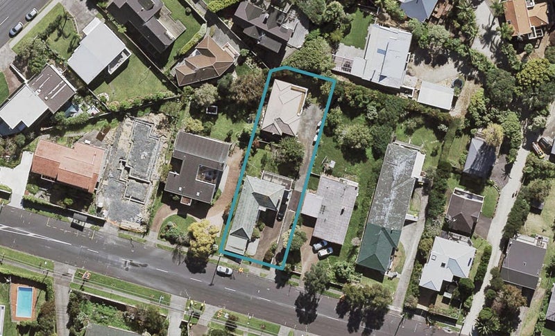 1/85 Raleigh Road, Northcote, Auckland - Carousel 1