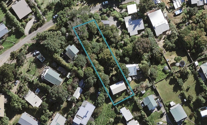 20 Ocean Road, Surfdale, Waiheke Island - Carousel 1
