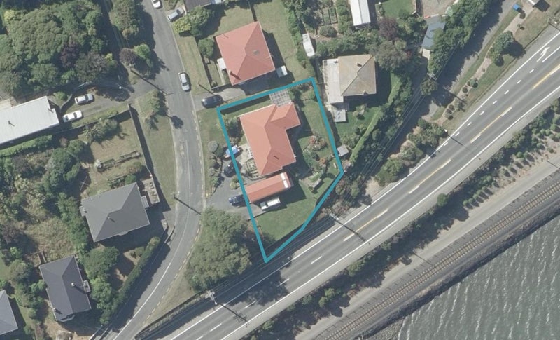 4 De Lacy Street, Maia, Dunedin - Carousel 1