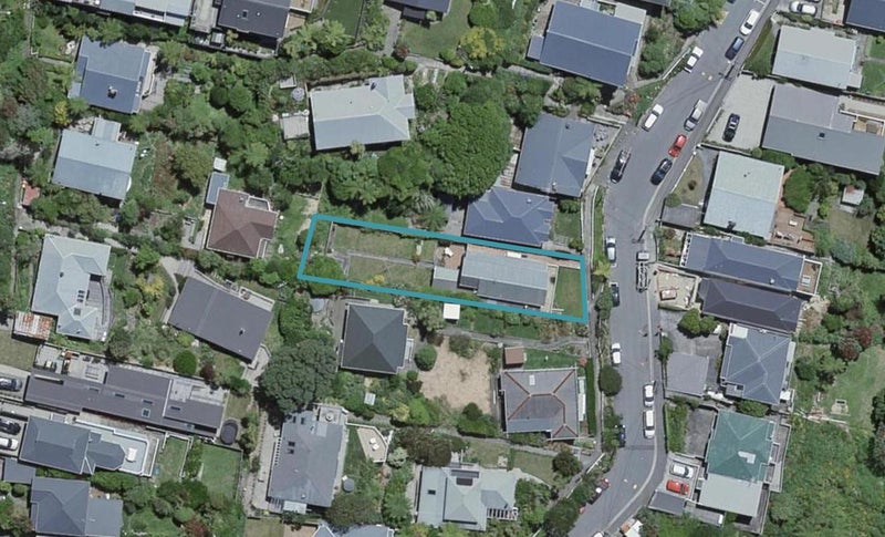 24 Sugarloaf Road, Brooklyn, Wellington - Carousel 1