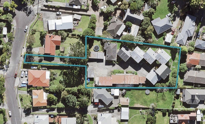 4/31 Blease Street, New Lynn, Auckland - Carousel 1