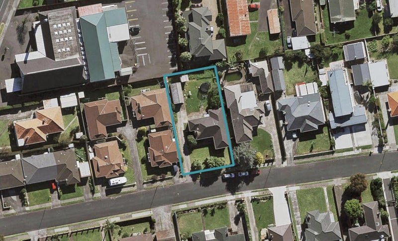 12 Glen Avenue, Papatoetoe, Auckland - Carousel 1