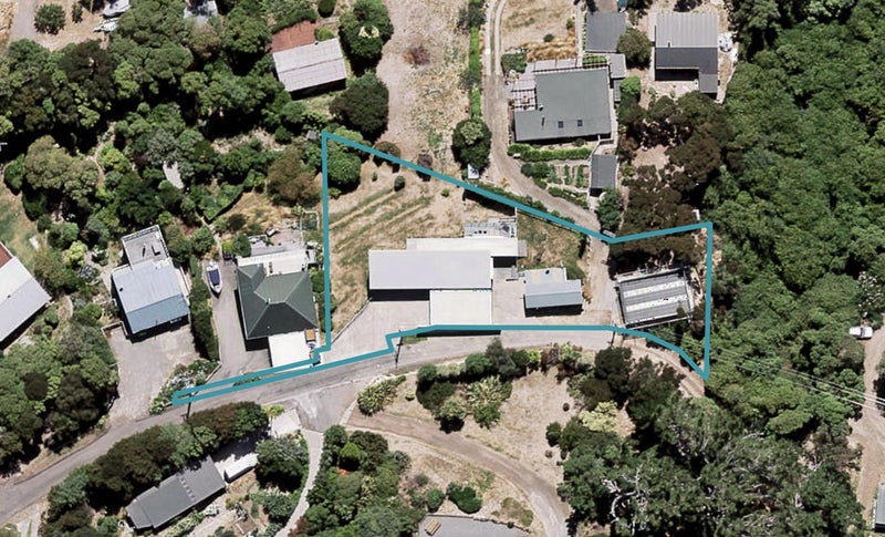 31 Quail Crescent, Takamatua, Akaroa - Carousel 1