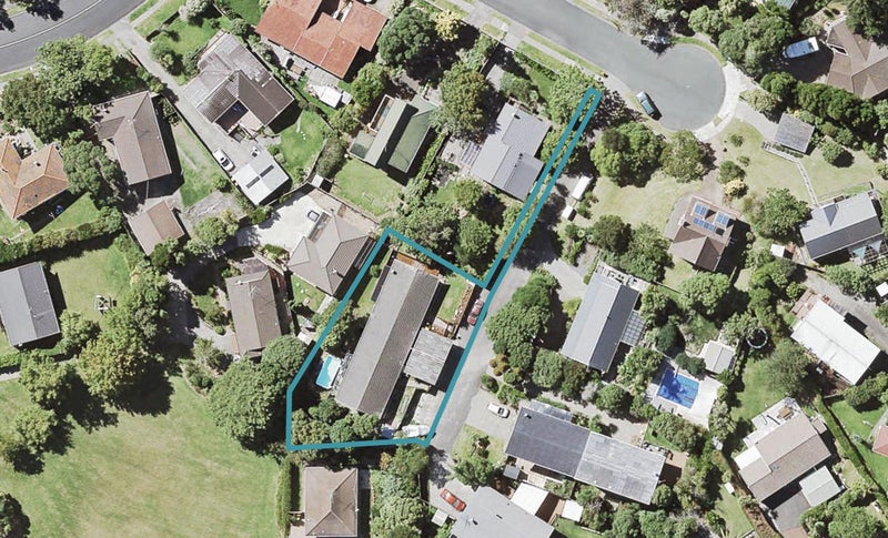 2/8 Fallow Street, Browns Bay, Auckland - Carousel 1