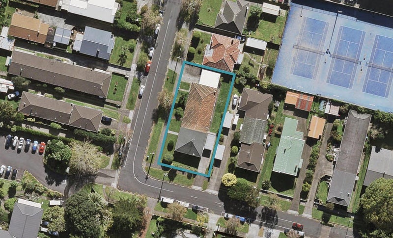2/11 Erson Avenue, Royal Oak, Auckland - Carousel 1