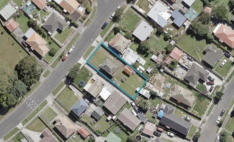 58 Churton Crescent, Taita, Lower Hutt - Carousel 1