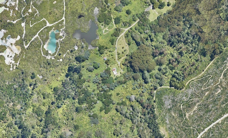 24 Hinganoa Drive, Whakarewarewa, Rotorua - Carousel 1