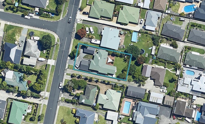 22 Goods Road, Otumoetai, Tauranga - Carousel 1