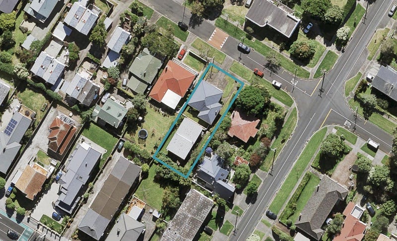 3/74 Taumata Road, Sandringham, Auckland - Carousel 1