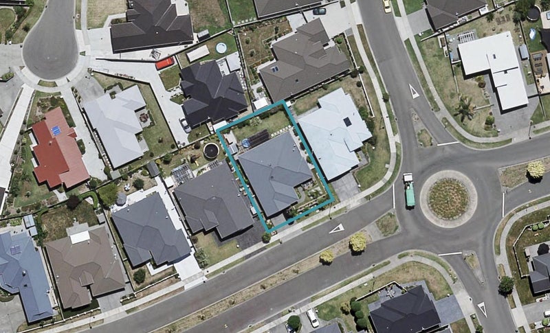 18 Pacific Avenue, Poraiti, Napier - Carousel 1