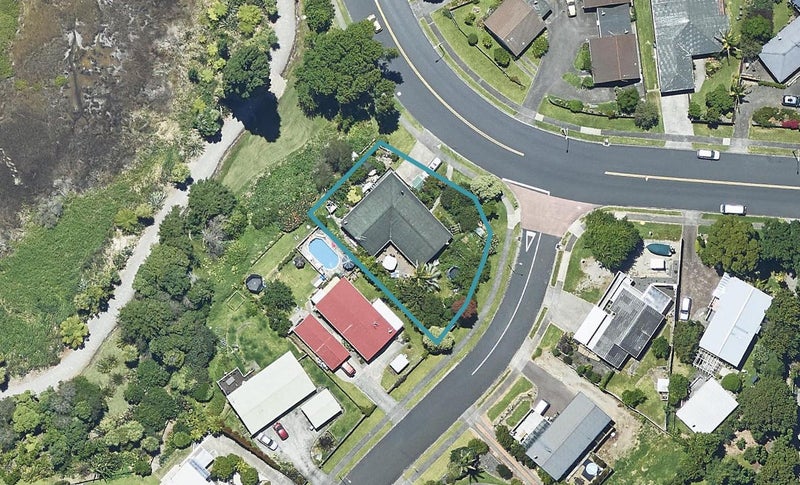 88 James Cook Drive, Welcome Bay, Tauranga - Carousel 1