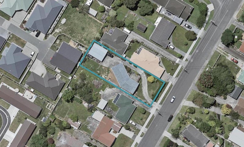 50 Parata Street, Waikanae - Carousel 1