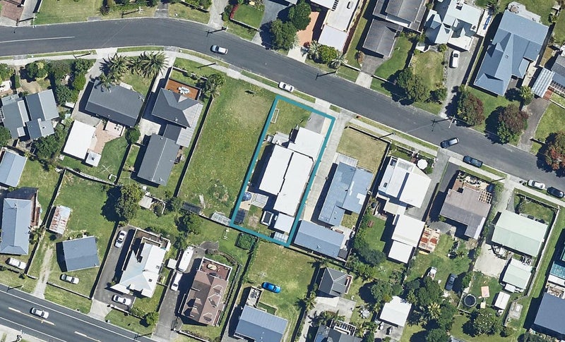 10 Motiti Road, Papamoa Beach, Papamoa - Carousel 1