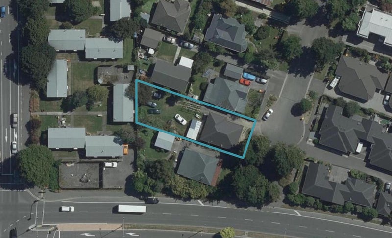 19 Defoe Place, Waltham, Christchurch - Carousel 1