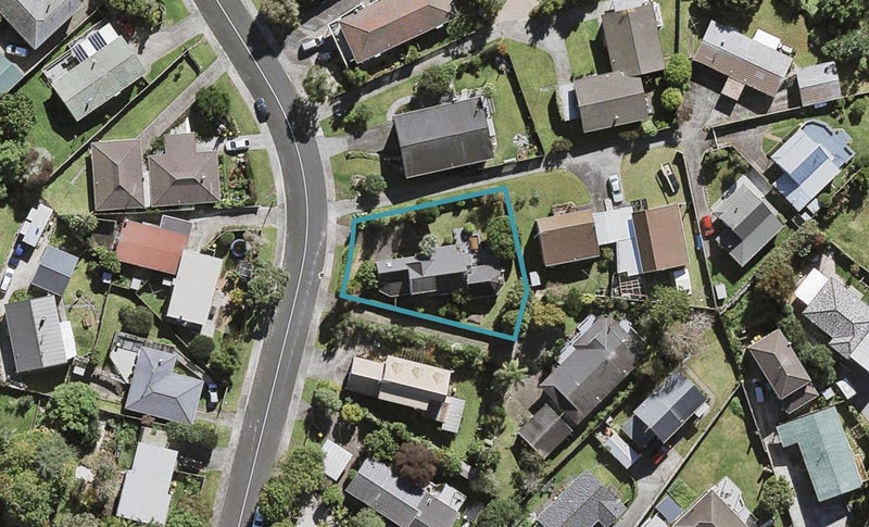 50 Halberg Street, Glenfield, Auckland - Carousel 1