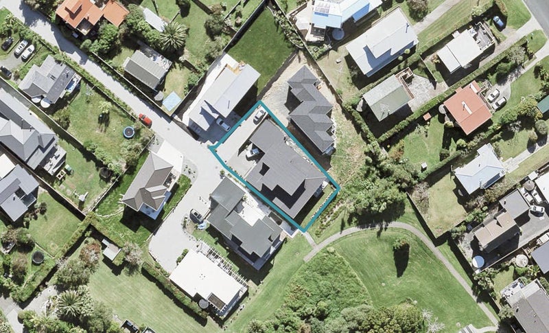 1053A WHANGAPARAOA RD, Matakatia, Whangaparāoa - Carousel 1