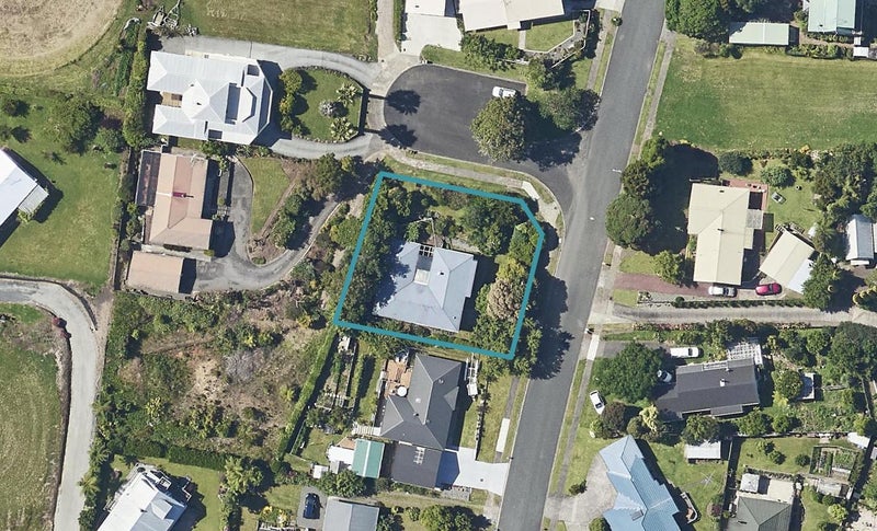 21 Pohutukawa Drive, Athenree, Katikati - Carousel 1