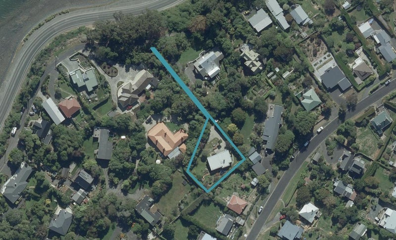 20A Marine Parade, Macandrew Bay, Dunedin - Carousel 1