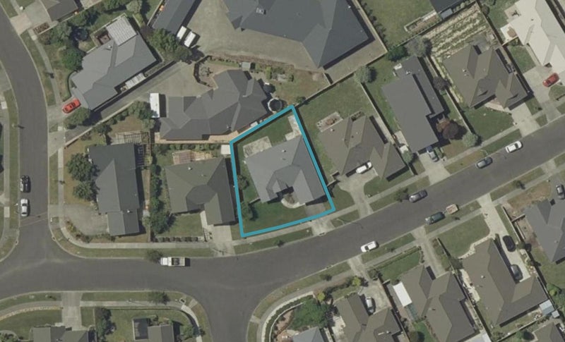 15 Meridian Grove, Kelvin Grove, Palmerston North - Carousel 1