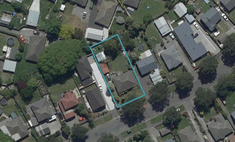 176 Aorangi Road, Bryndwr, Christchurch - Carousel 1