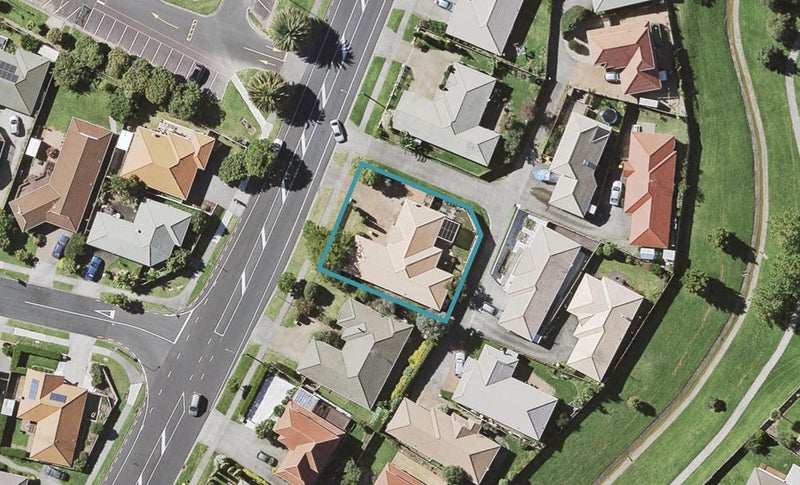 184 Botany Road, Botany Downs, Auckland - Carousel 1