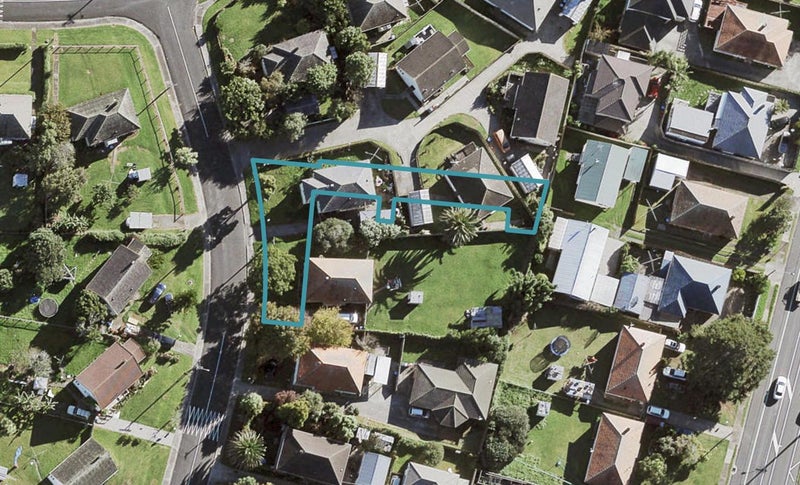 1 Ofanoa Lane, Mount Roskill, Auckland - Carousel 1