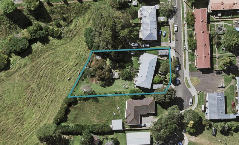 5 Brenton Place, Orakei, Auckland - Carousel 1